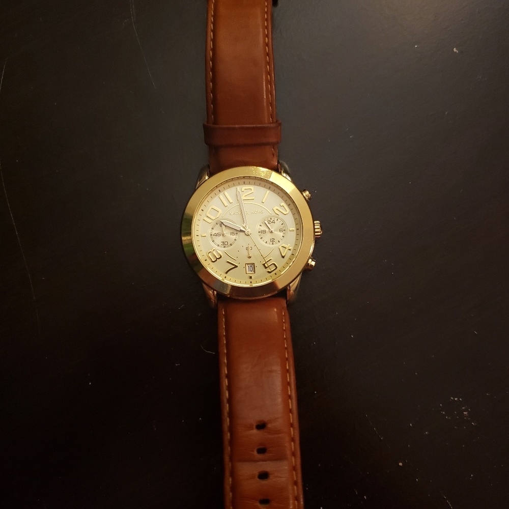 Michael Kors Watch - Picture 2 of 4